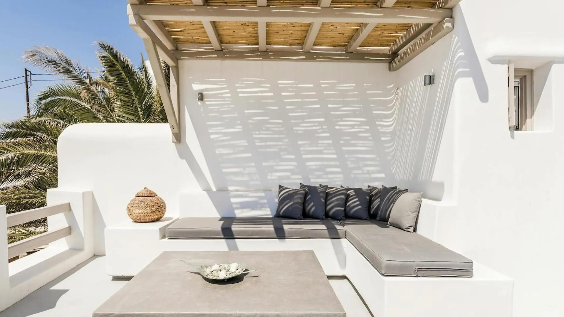 Unique Cycladic Villa With Pool Pszarú